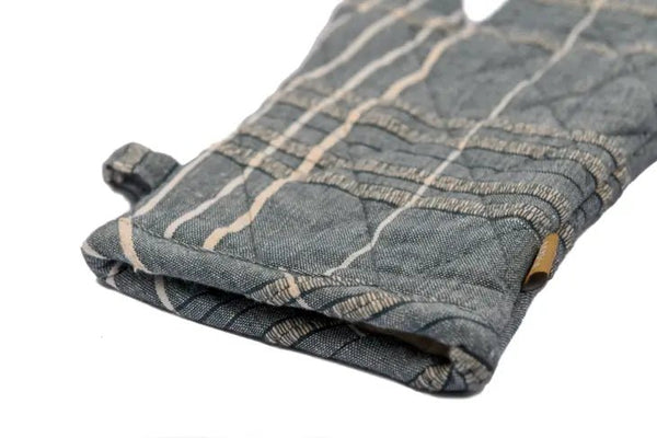 Oven Glove: Textured Check Blueberry - DIGS