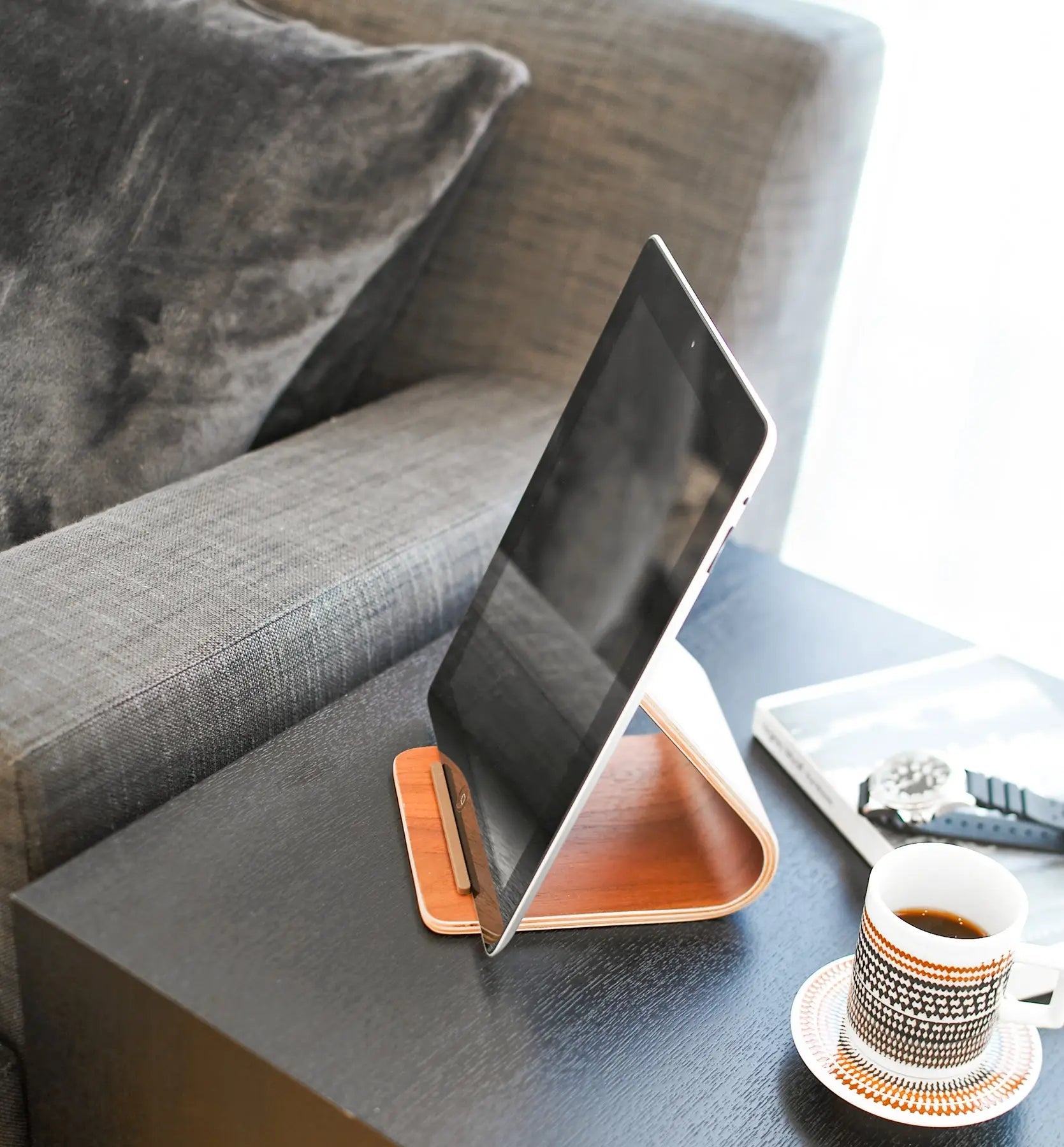 Rin Tablet Stand - DIGS
