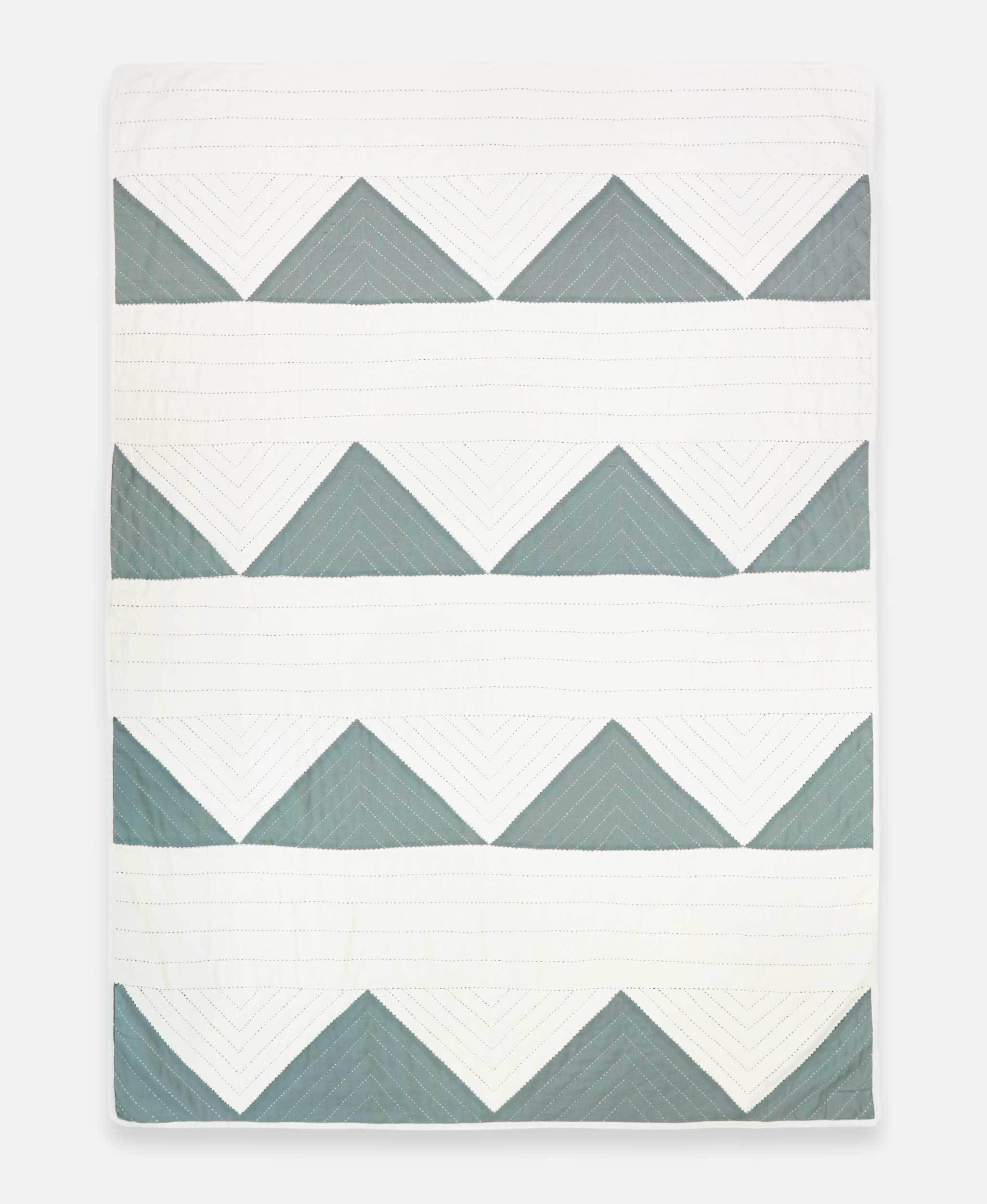 Spruce Triangle Throw Quilt - DIGS